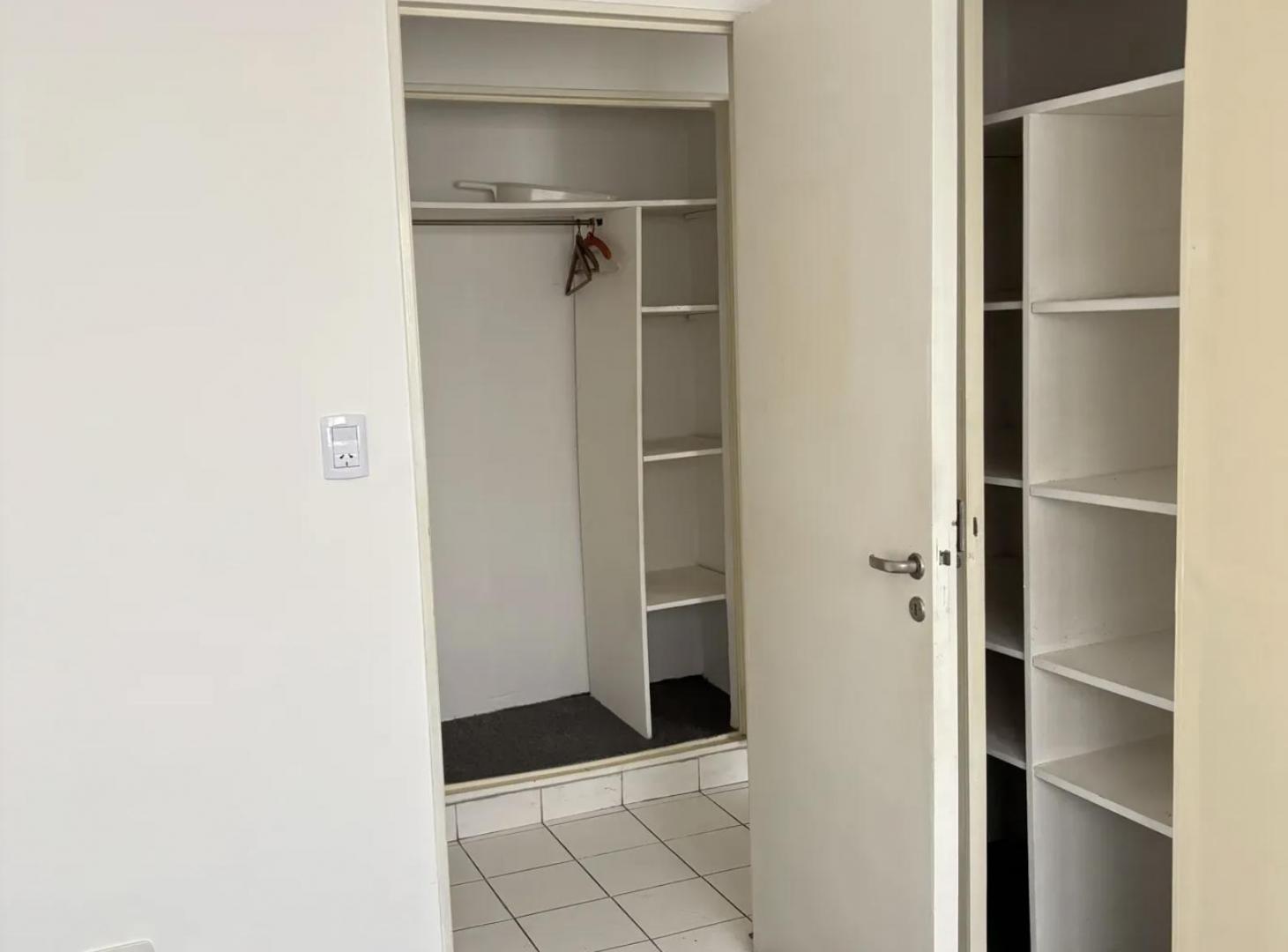 Foto de Alquiler departamento 3 ambientes. Muy luminoso, imagen 3