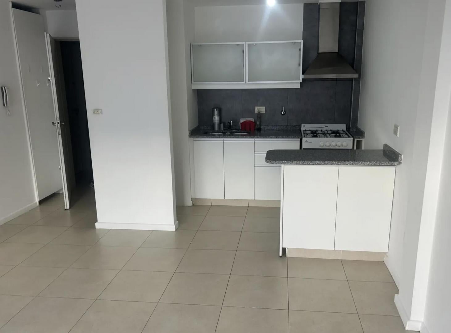 Foto de Departamento dos ambientes con cochera// Villa Urquiza, imagen 2
