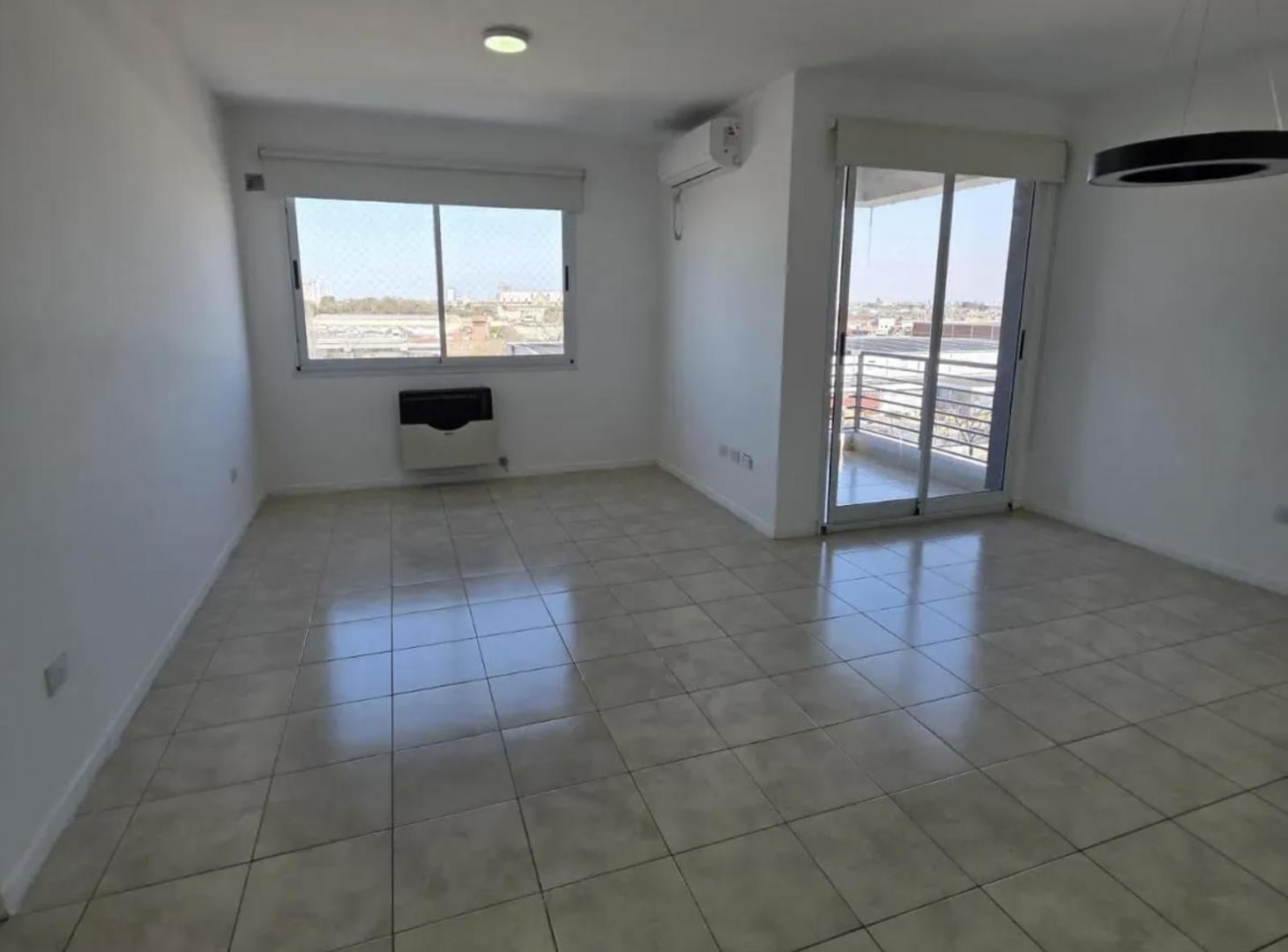 Foto de Alquiler departamento de 3 ambientes con cochera, imagen 3