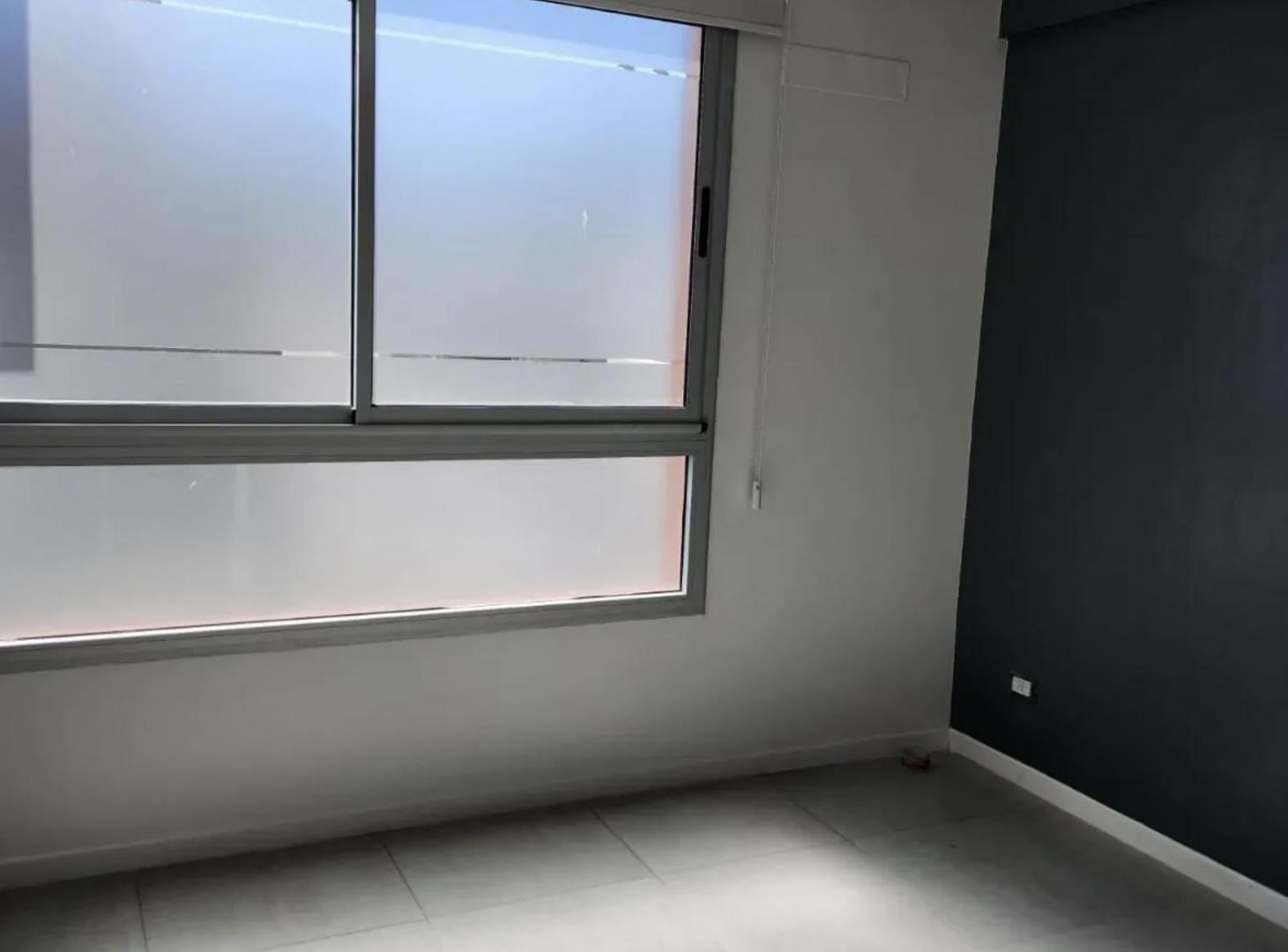 Foto de Alquiler Semi-Piso con Cochera // Patio y Cochera, imagen 4