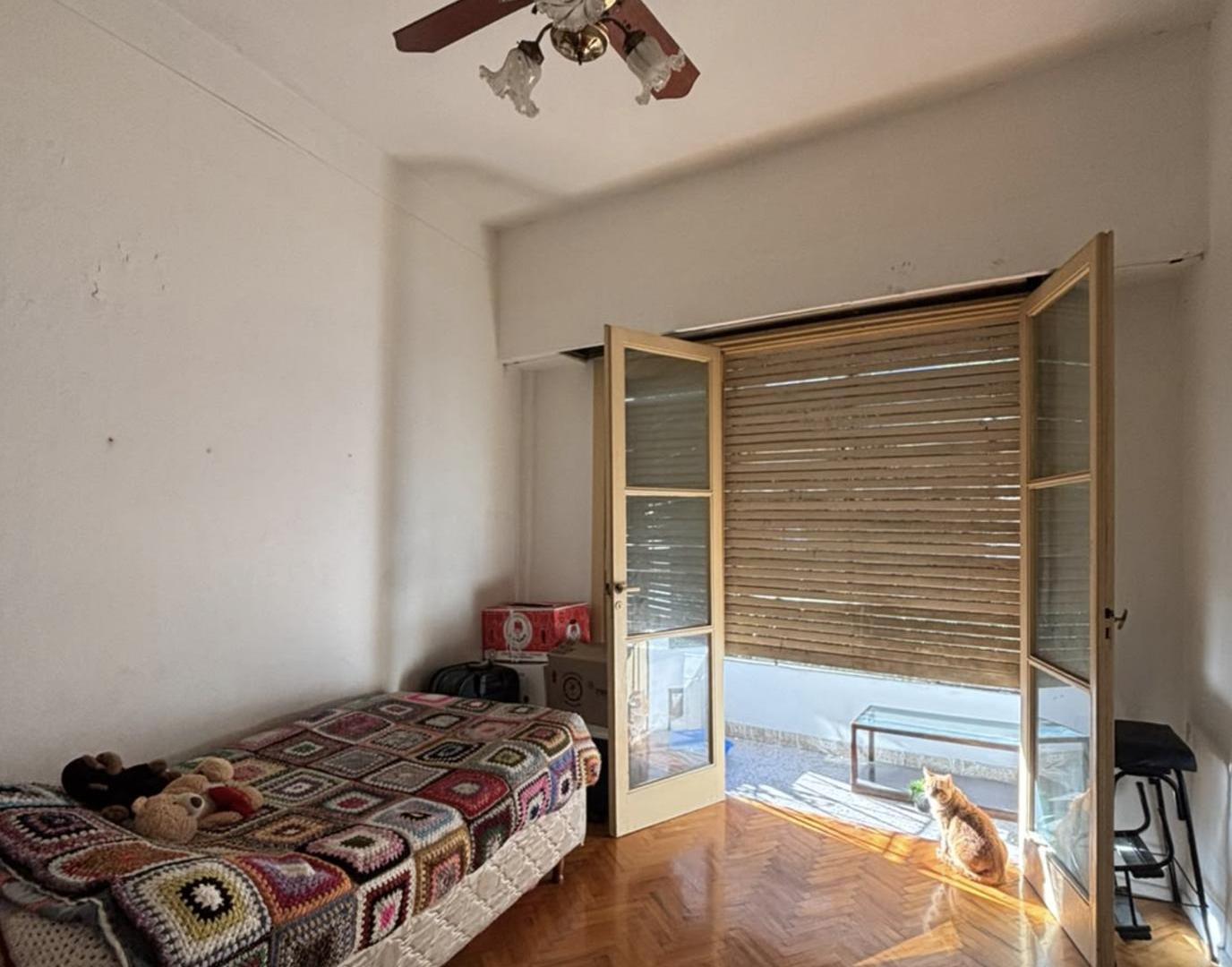 Foto de Venta departamento 3 ambientes// Zona Balvanera// Muy luminoso, imagen 1
