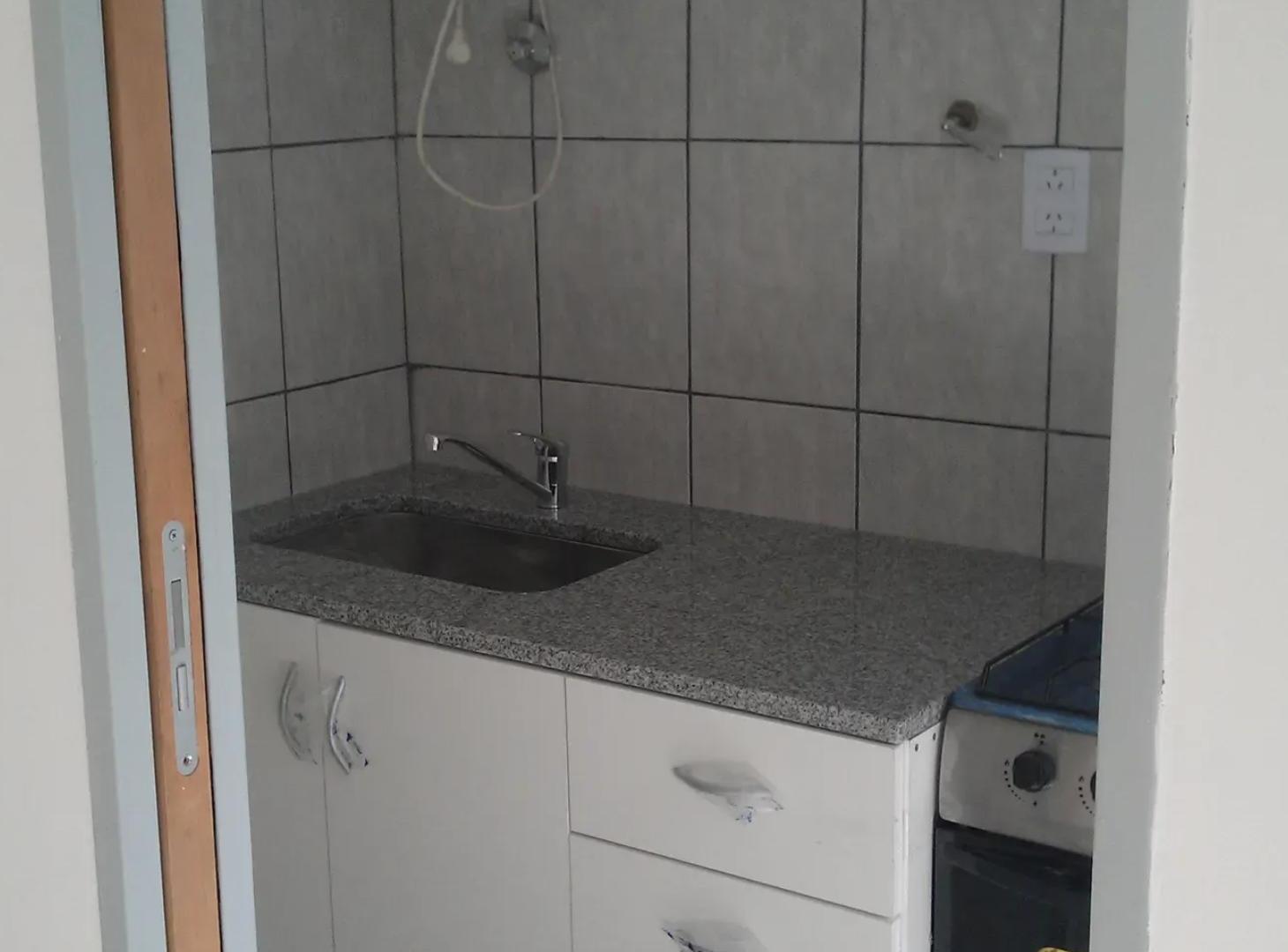 Foto de Alquiler departamento 3 ambientes con cochera//, imagen 2