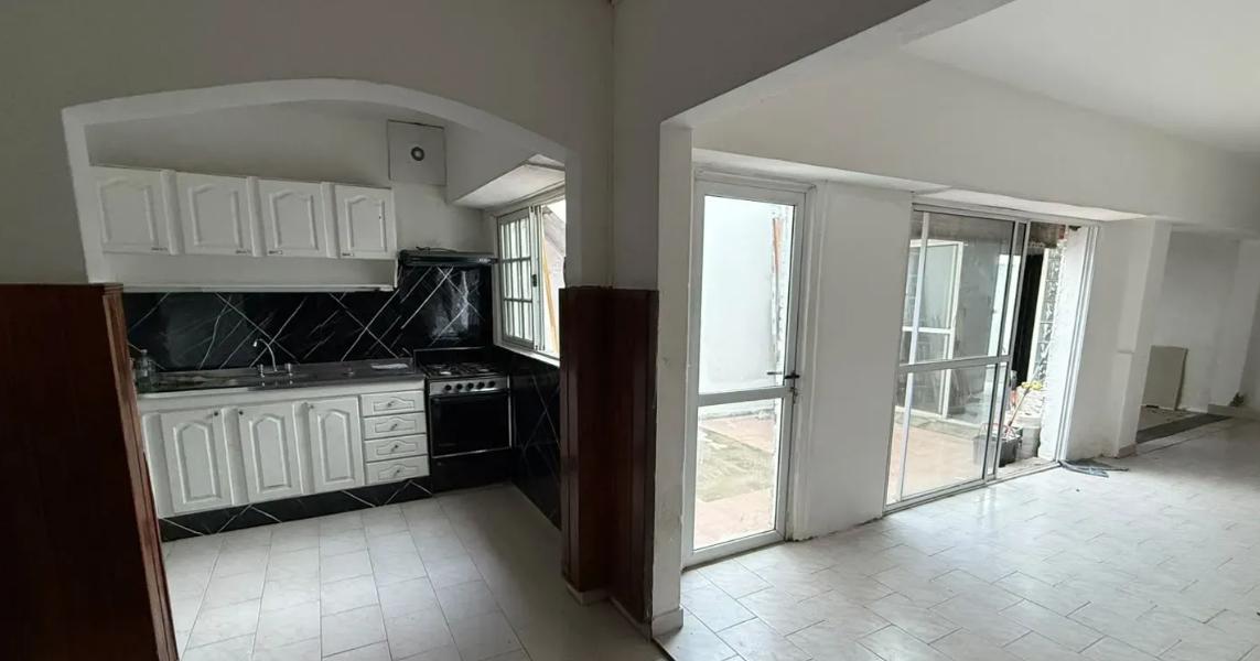 Foto de Alquiler unidad tipo PH de 4 ambientes sin expensas, imagen 1