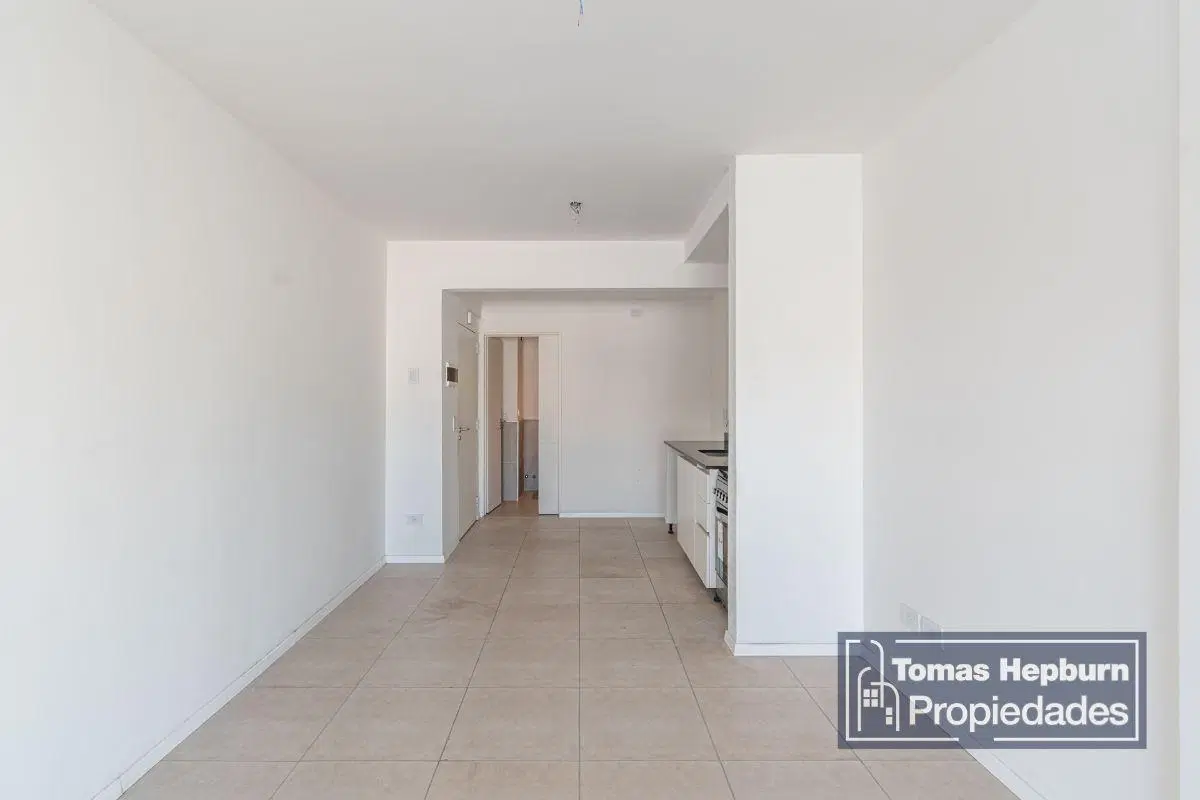 Venta monoambiente en Floresta con balcón y apto profesional 4