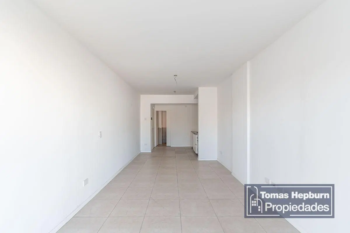 Venta monoambiente en Floresta con balcón y apto profesional 2