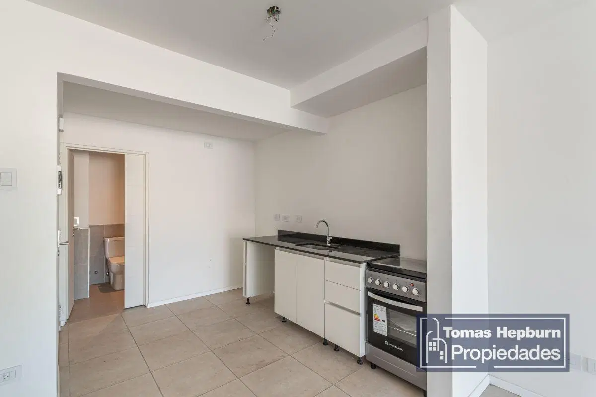 Venta monoambiente en Floresta con balcón y apto profesional 1