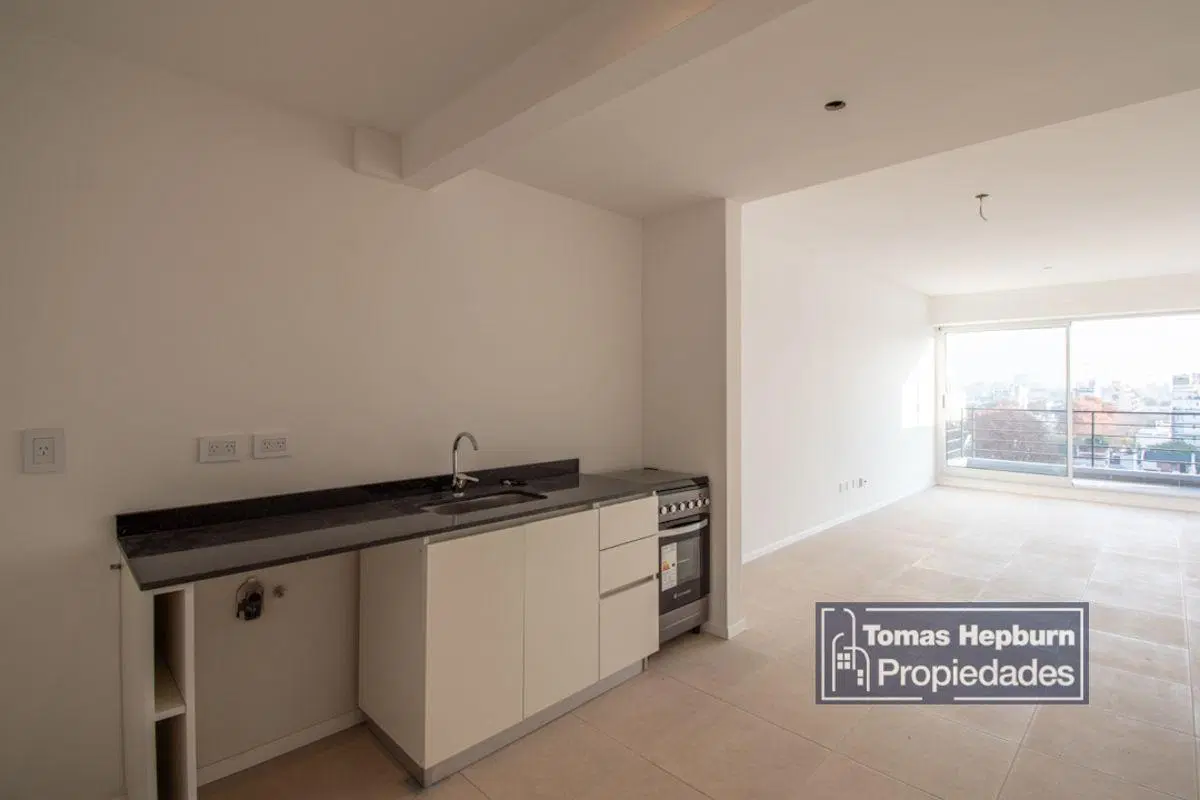 Venta monoambiente en Floresta con balcón terraza y apto profesional a estrenar 5