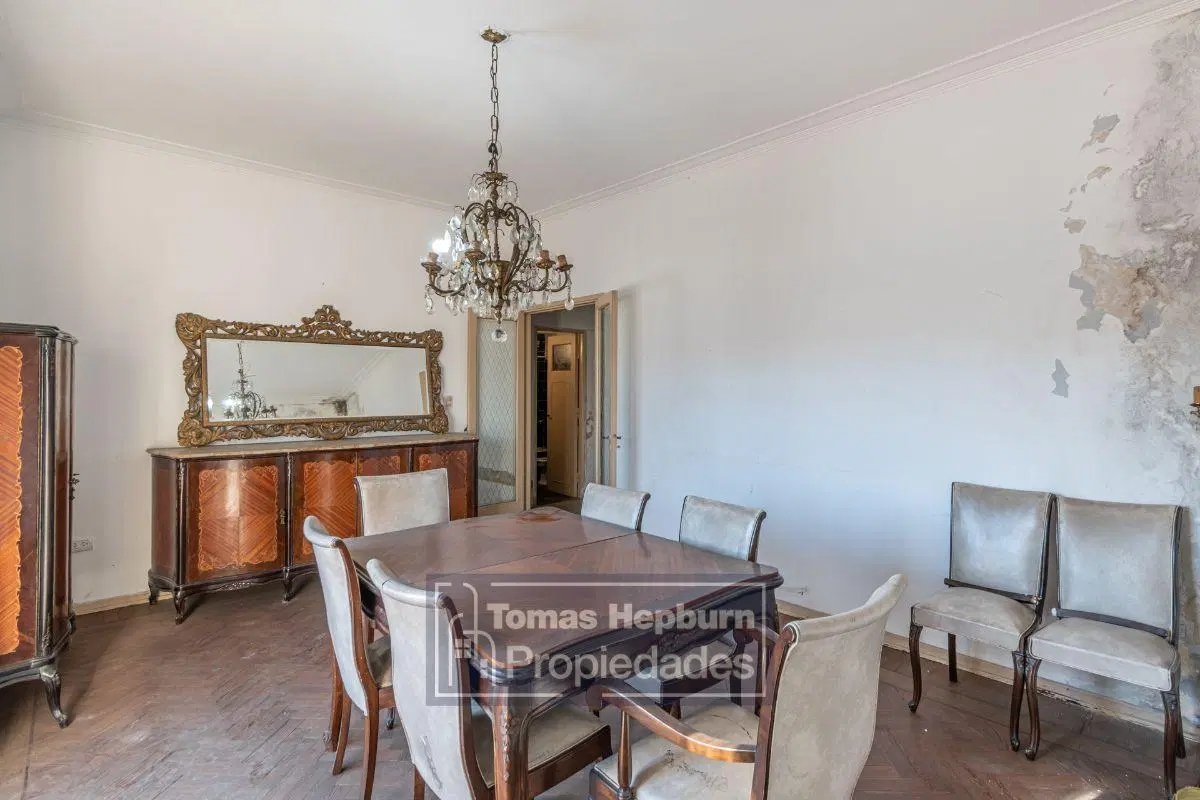 Venta PH 4 ambientes a refaccionar en Lugano con patio, balcón y terraza sin expensas 3