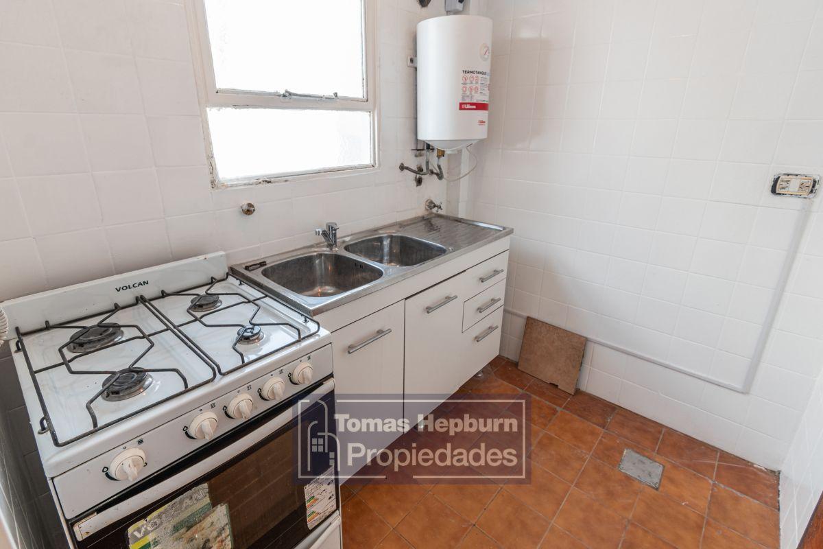 Foto de Alquiler monoambiente en Villa Luro con balcón en piso alto y apto, imagen 4