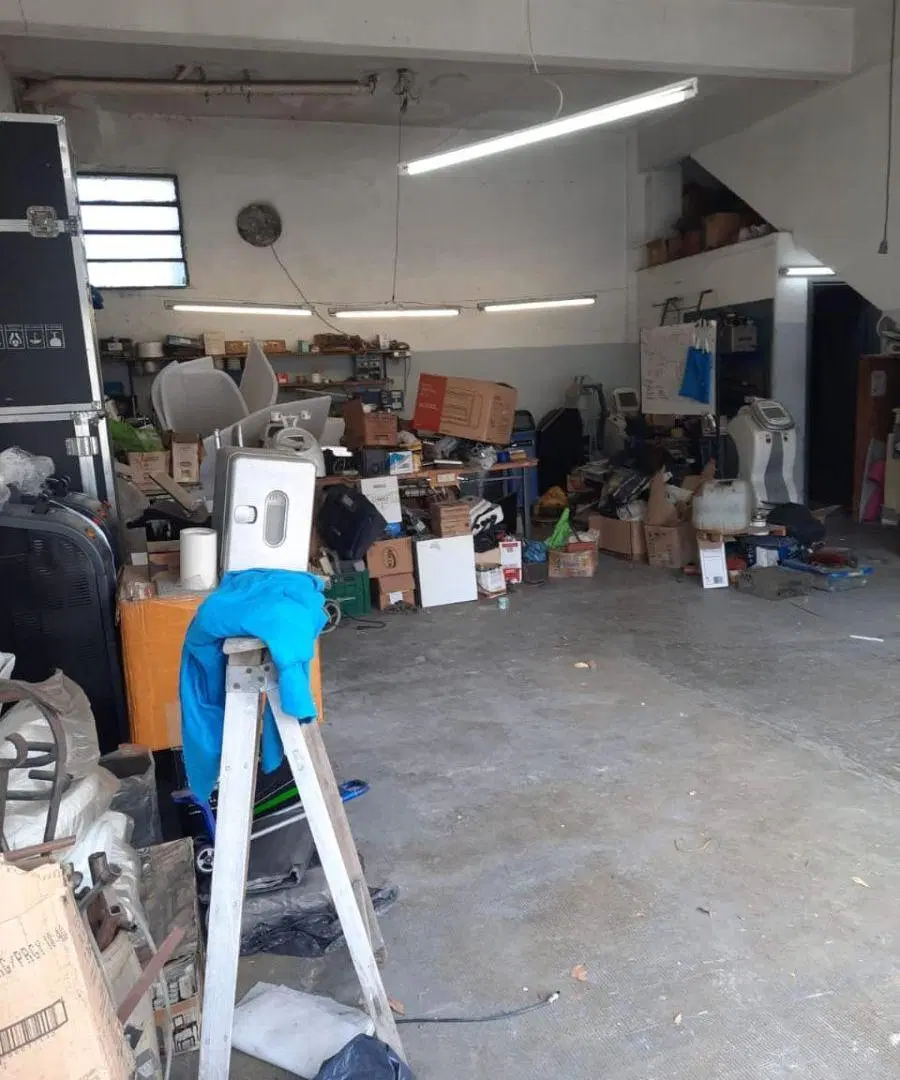 Alquiler Local/Depósito en Mataderos con persiana eléctrica sin expensas 4
