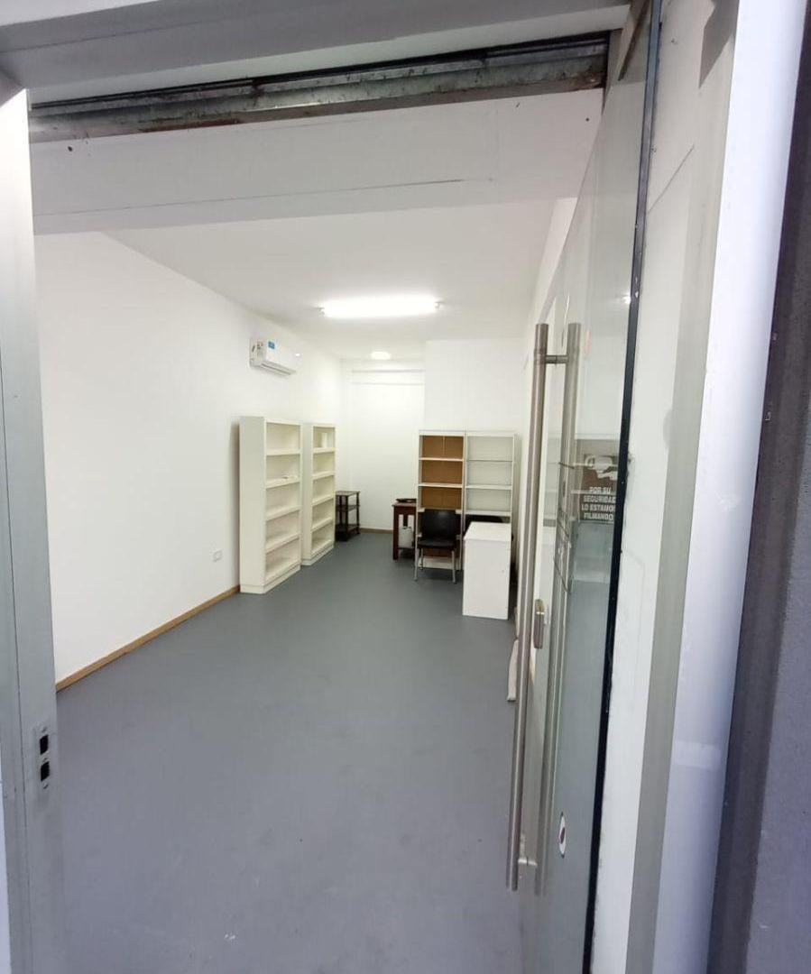 Foto de Alquiler Local Comercial en Villa Ortúzar con vidriera a la calle y, imagen 4