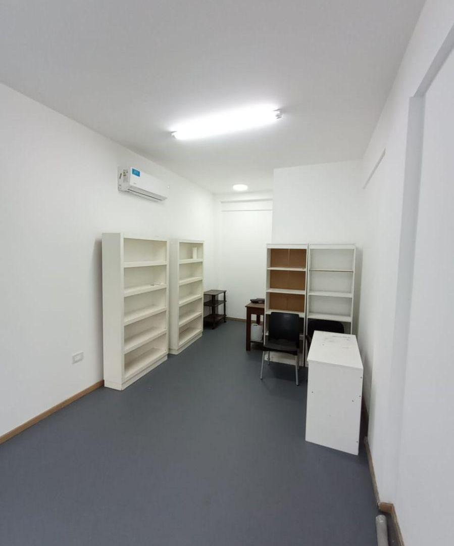 Foto de Alquiler Local Comercial en Villa Ortúzar con vidriera a la calle y, imagen 2
