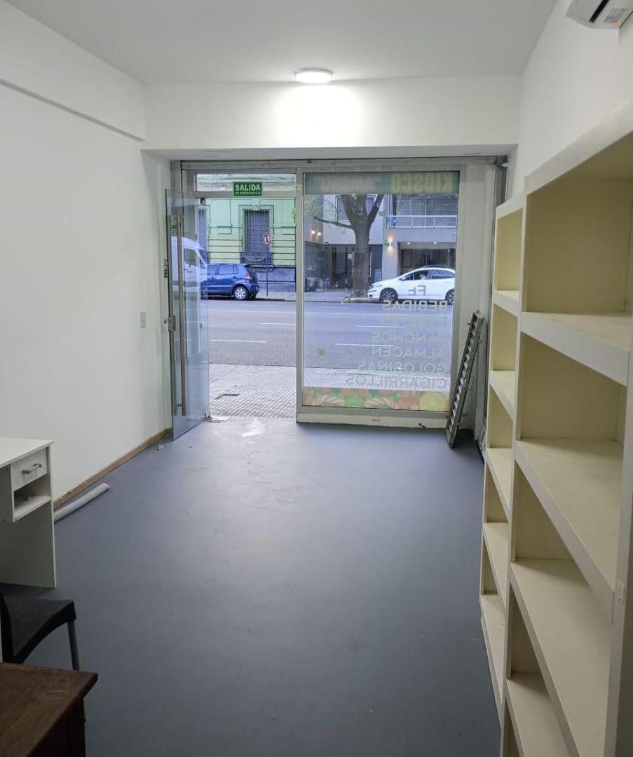 Foto de Alquiler Local Comercial en Villa Ortúzar con vidriera a la calle y, imagen 3
