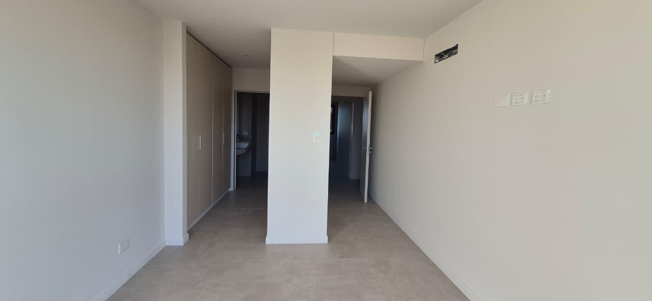 Foto de VENTA departamento 2 dormitorios + cochera, imagen 5