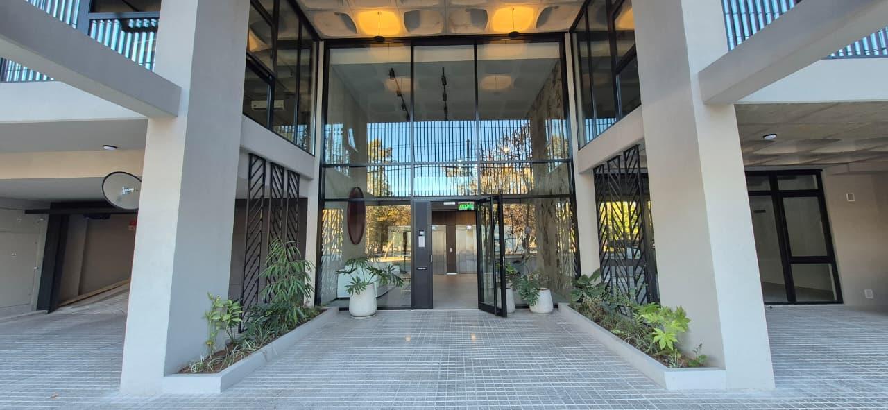 Foto de VENTA departamento 2 dormitorios + cochera, imagen 1