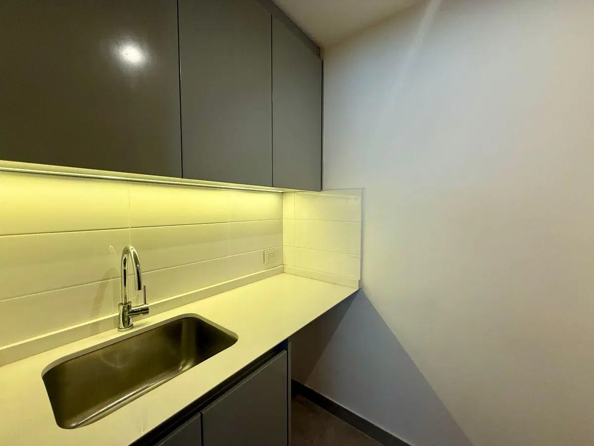 Exclusivo Piso de 3 Ambientes en Alquiler || Gran Mastersuite || 150 m2 || Ambientes mega amplios 2