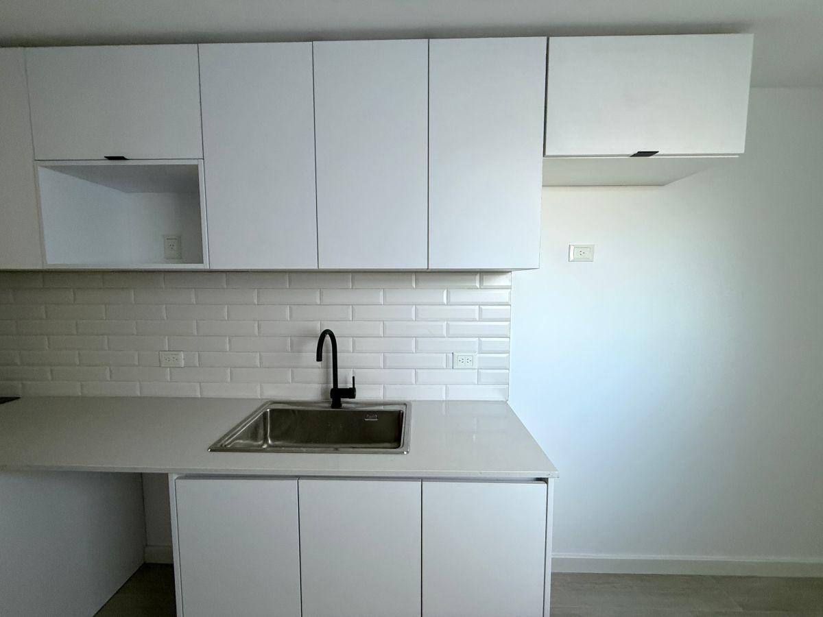Foto de Amplio monoambiente a estrenar, piso alto, muy luminoso || Edificio con, imagen 3