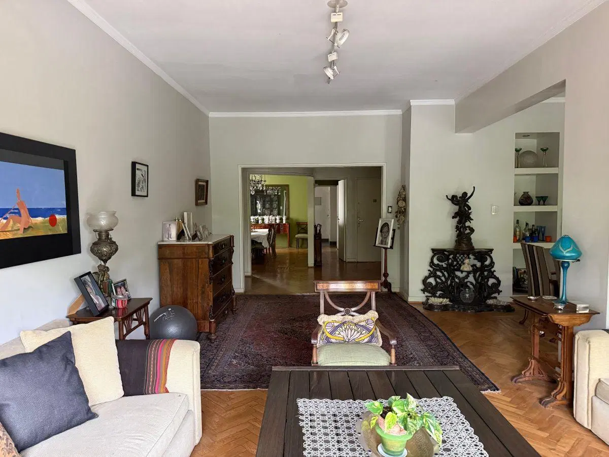 Semi piso en Barrio Parque || 5 ambientes || Cochera || Vistas abiertas 3