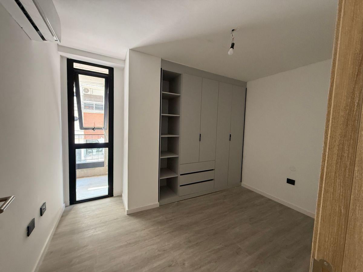 Foto de Migueletes y Pampa - Tres ambientes en esquina a estrenar || Edificio, imagen 2