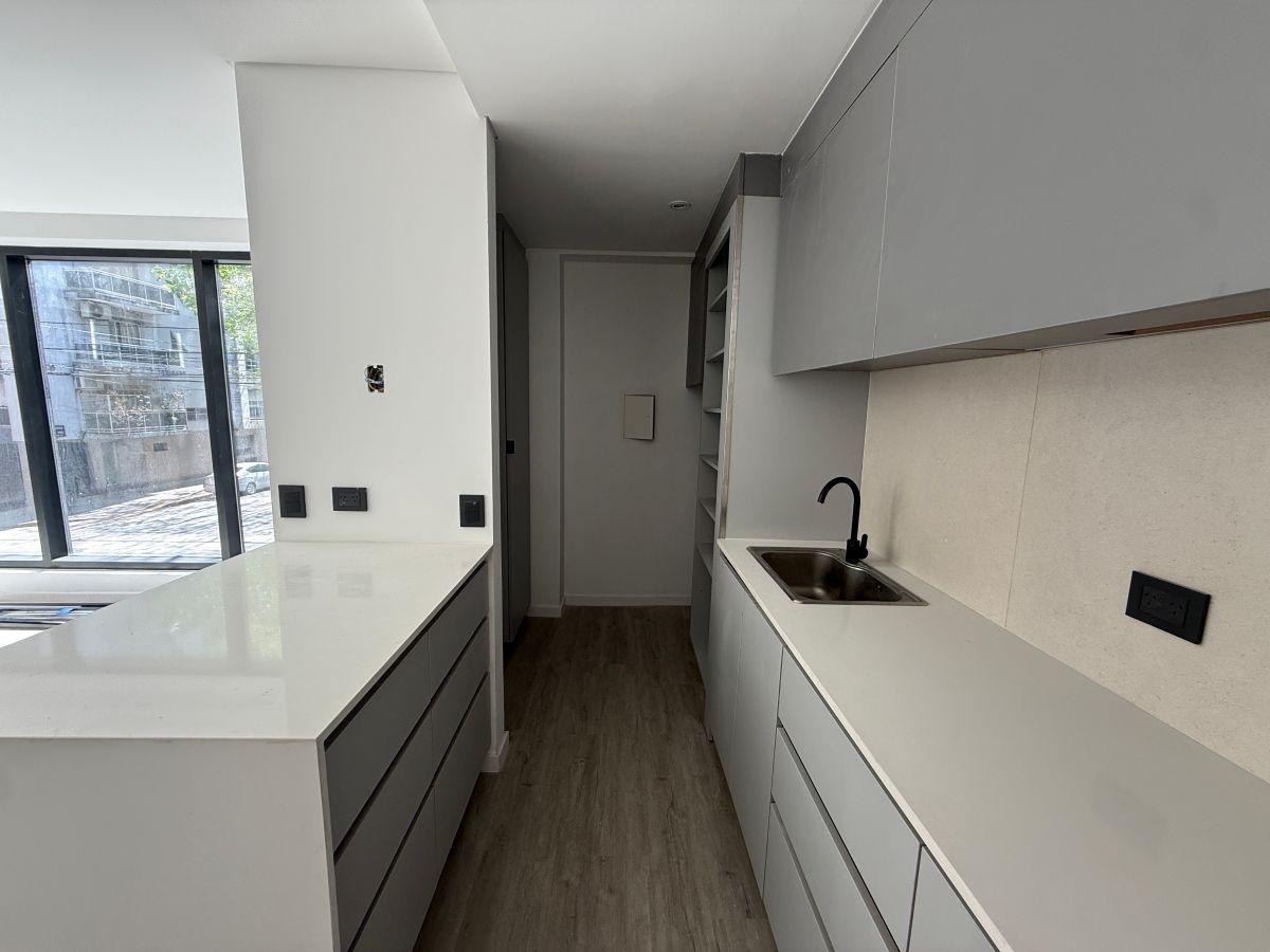 Foto de Migueletes y Pampa - Tres ambientes en esquina a estrenar || Edificio, imagen 4