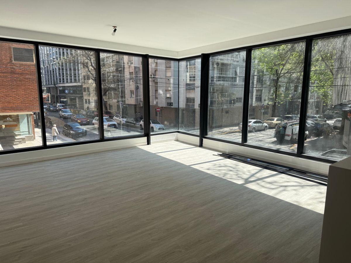 Foto de Migueletes y Pampa - Tres ambientes en esquina a estrenar || Edificio, imagen 1