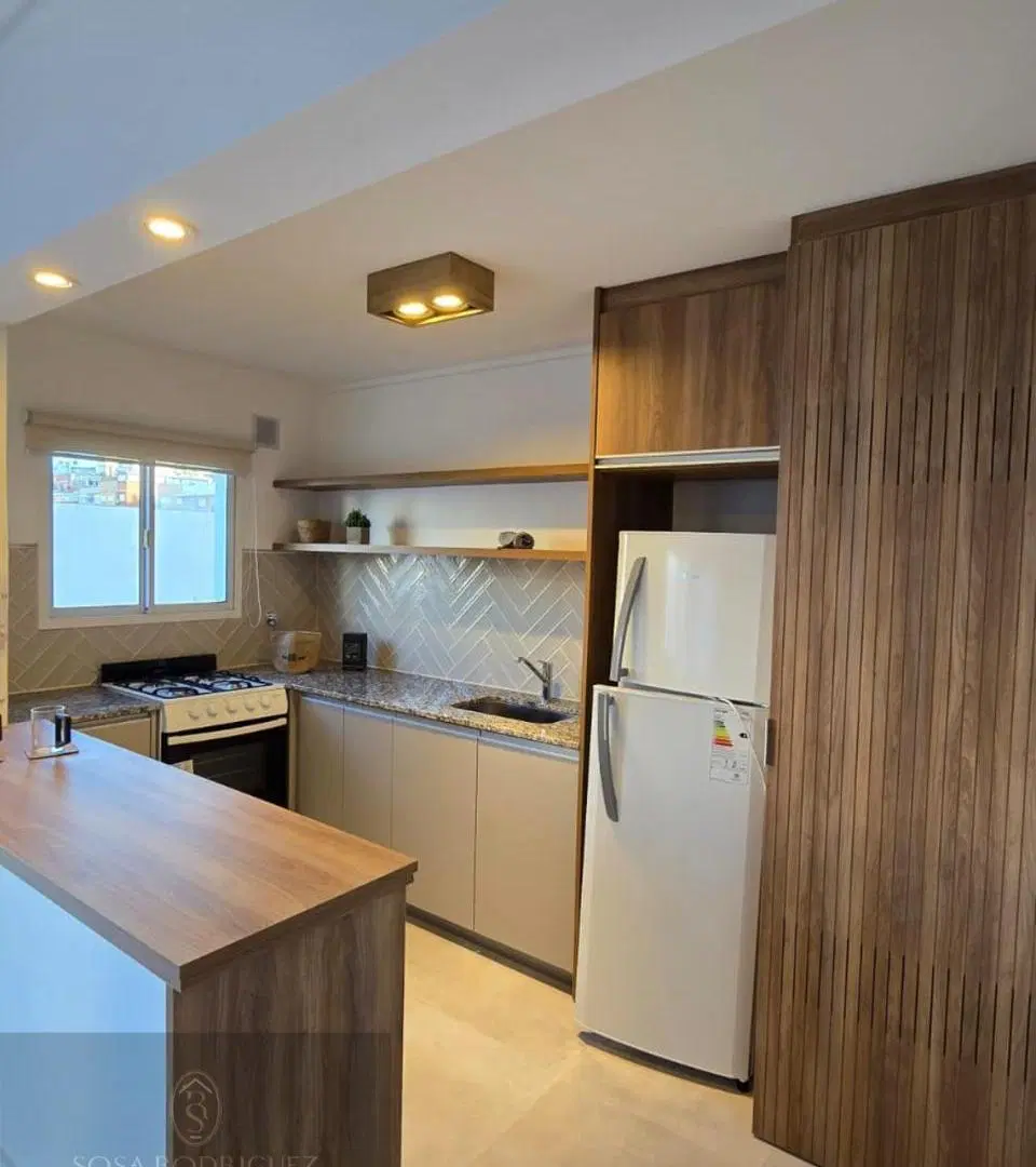 OPORTUNIDAD RETASADO | 2 Ambientes con Balcón y Cochera | Plaza Mitre - Aldrey 3