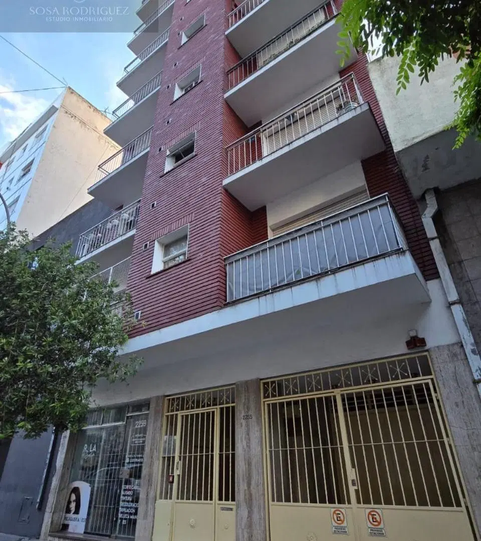 OPORTUNIDAD RETASADO | 2 Ambientes con Balcón y Cochera | Plaza Mitre - Aldrey 4