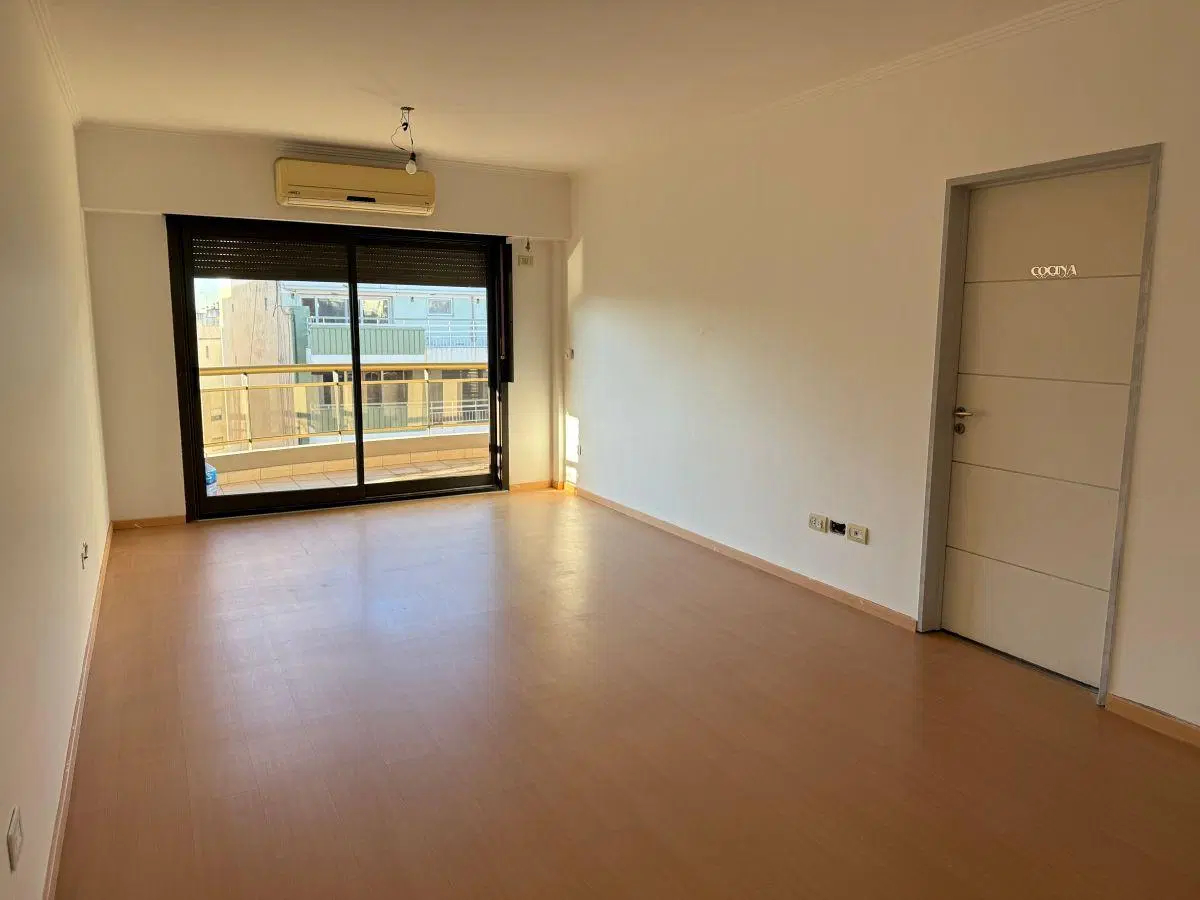 Venta Piso 3 ambientes dependencia cochera Barracas 2