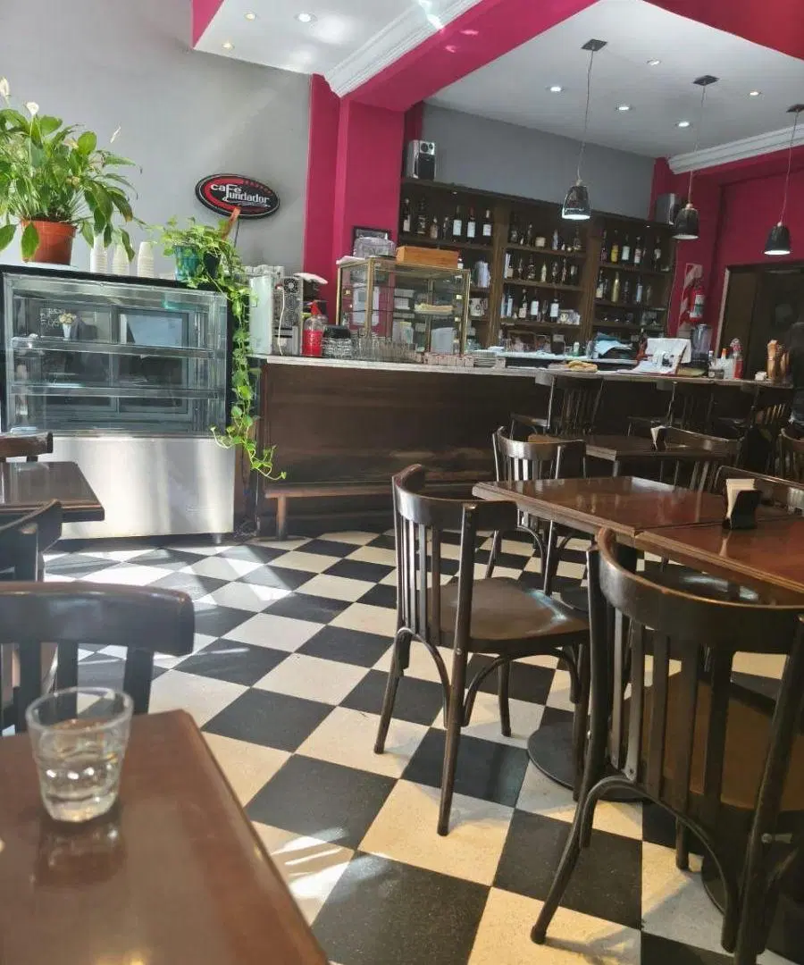 Local comercial de 80 m² en alquiler en tribunales 3