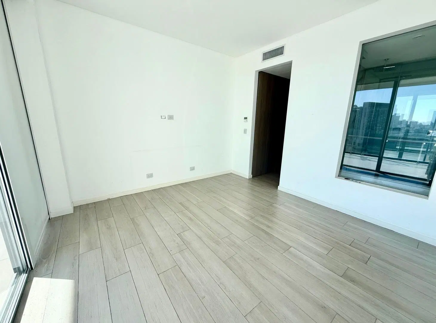 Alquiler Departamento 2 AMB + Den + Cochera Terraza Parrilla SLS Puerto Madero 5