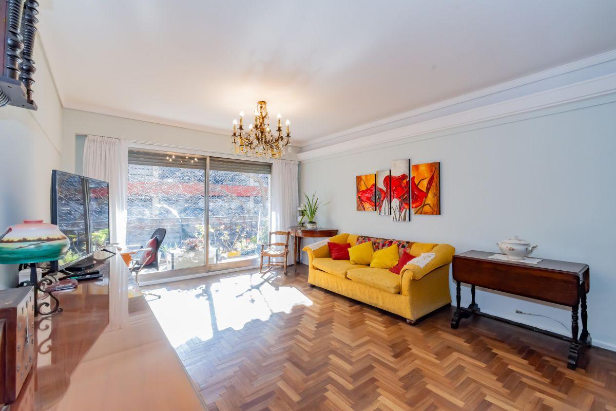 Foto de Departamento de 107 m² con 3 dormitorios y cochera en venta en Belgrano, imagen 4