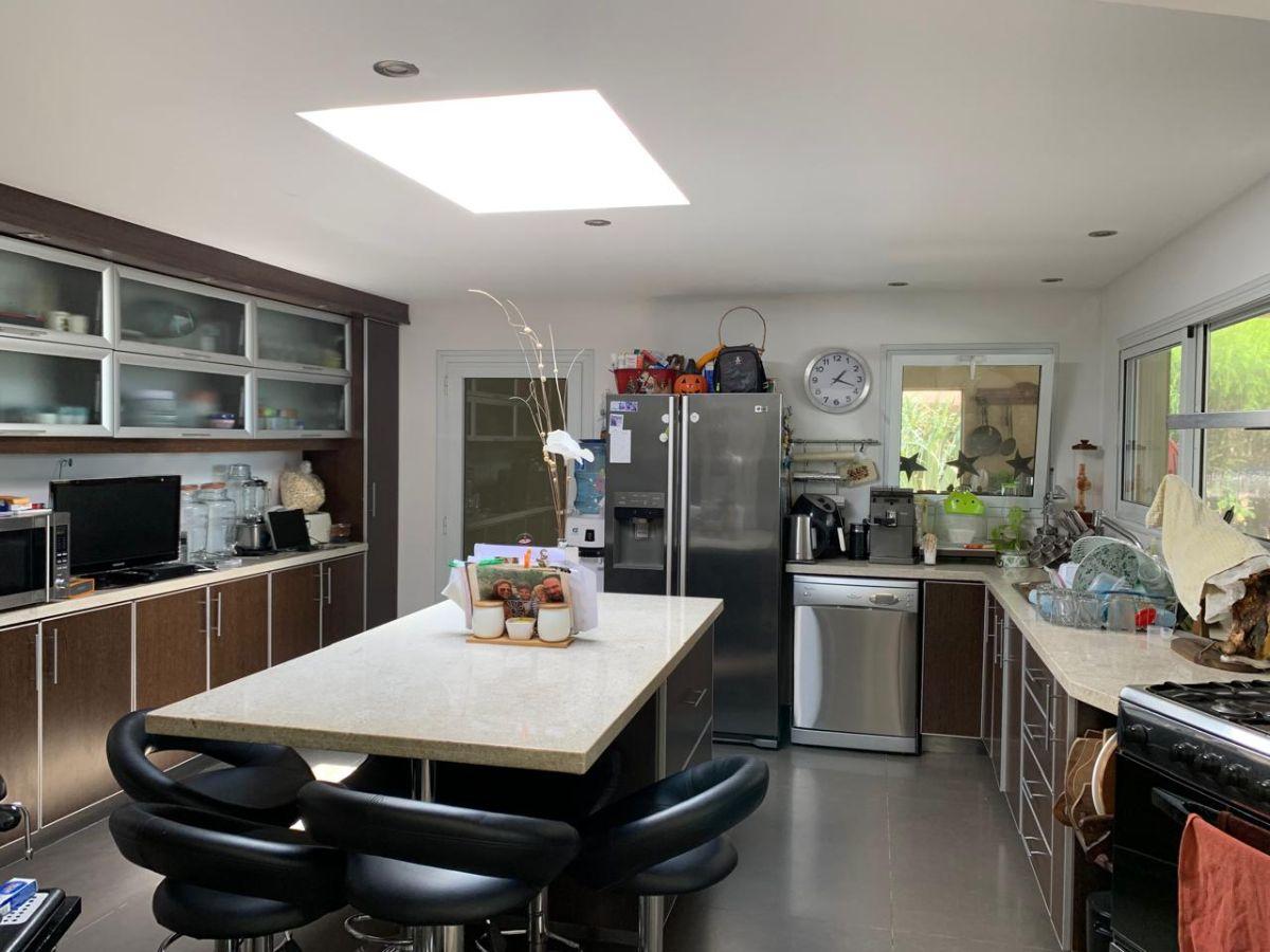 Foto de Casa de 1200 m² con 4 dormitorios en alquiler en Santa Catalina, imagen 1