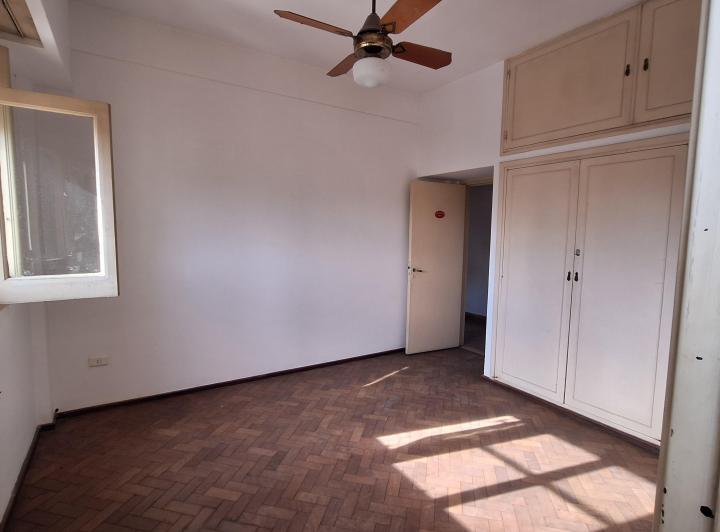 DUEÑO VENDE PISO EXCLUSIVO ENTRE RIOS 1123 / 7 AMBIENTES 5