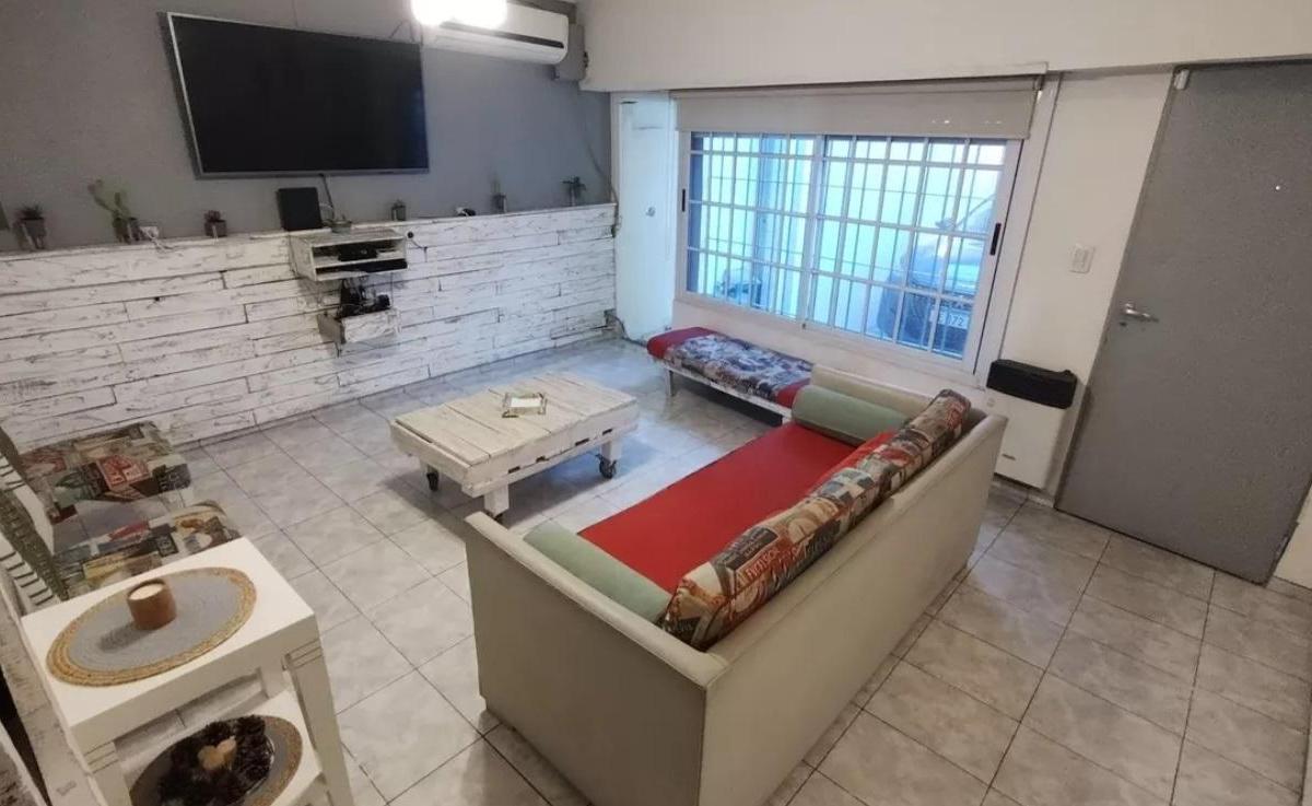 2 Casas con Independencia total (Se Puede Vivir en Una, y Alquilar La Otra) 2