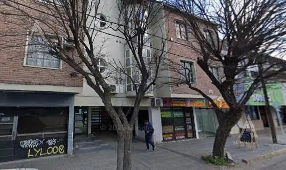 ALQUILER COCHERA CUBIERTA - IDEAL CAMIONETA - ZONA ALTO DE NEUQUEN - PLANTA BAJA - SIN RAMPA 2