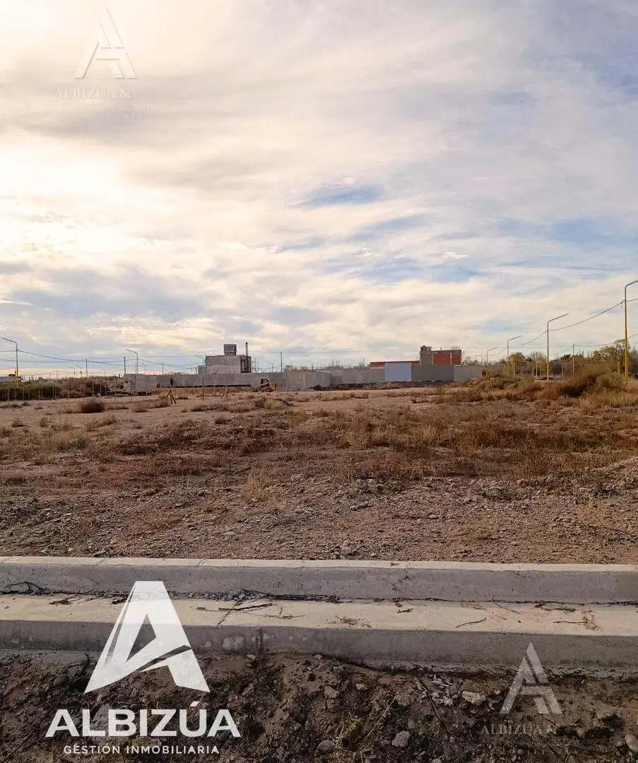 VENTA de Lotes aledaños en PRIMATERRA + 400 M2 c/u 2