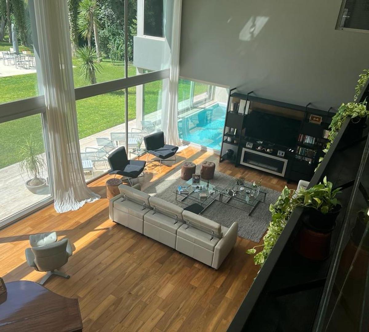 Casa en Venta en Highland Park, Pilar 3