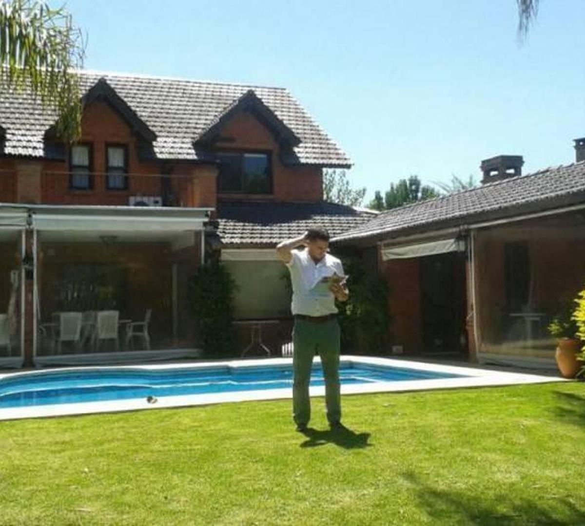 Casa clasica impecable en venta en La Delfina.
