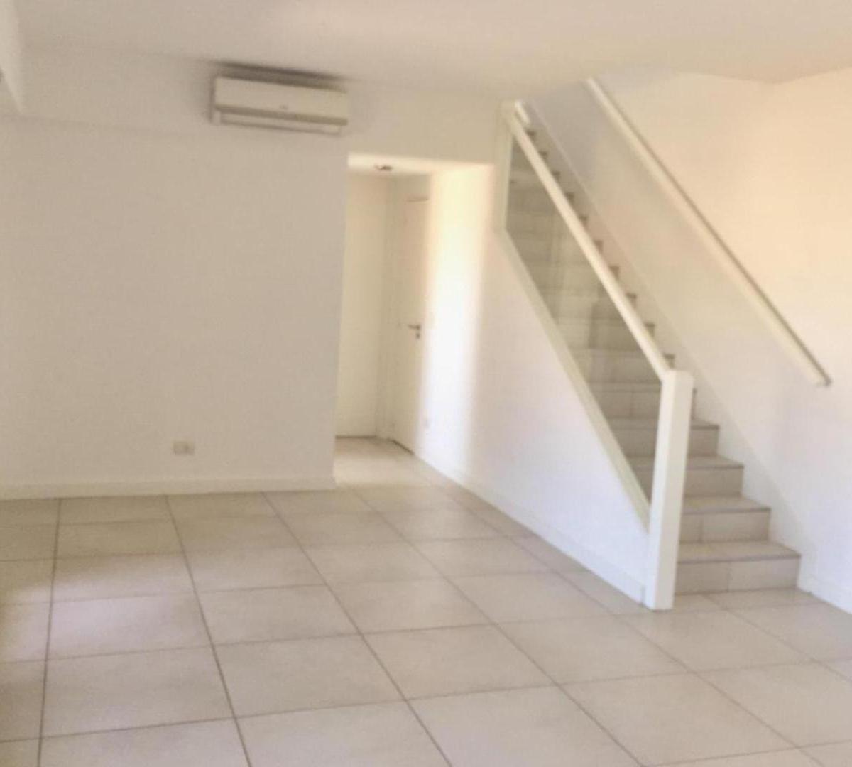 Foto de Duplex 3 dor con balcon parrilla en venta en Quartier Nord, imagen 4