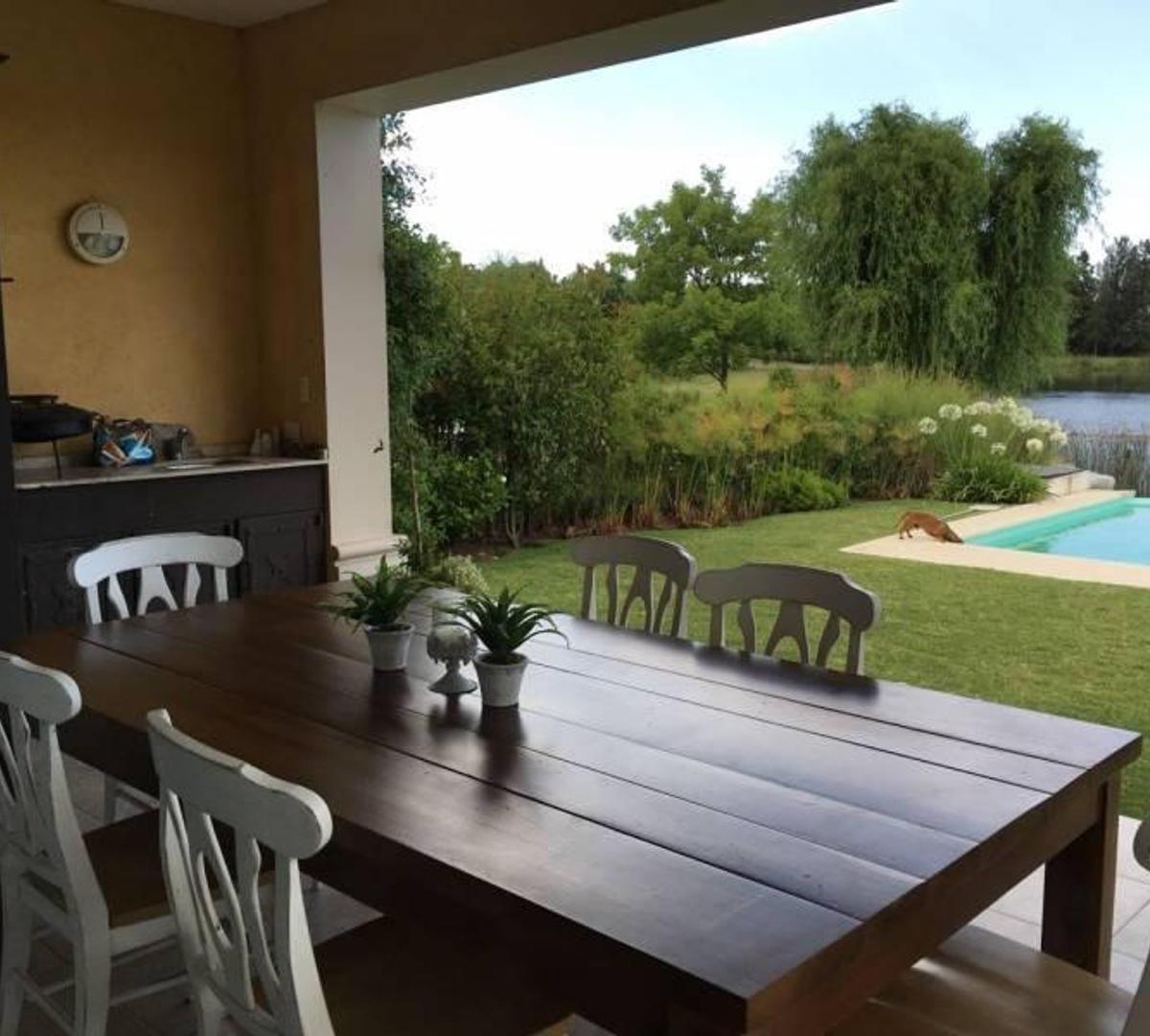 Foto de Casa al lago en alquiler anual y temporal en Castores., imagen 2