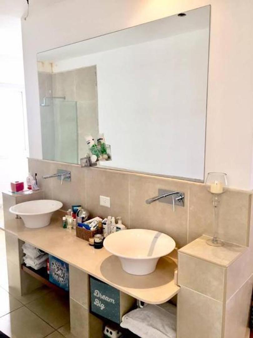 Foto de Casa Moderna en venta en Los Lagos, imagen 5