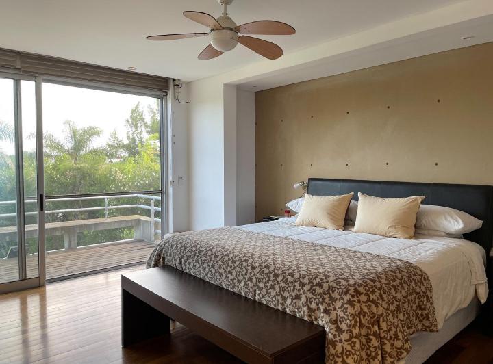 Foto de Casa moderna con vista a la laguna en Sta Maria de Tigre, imagen 4