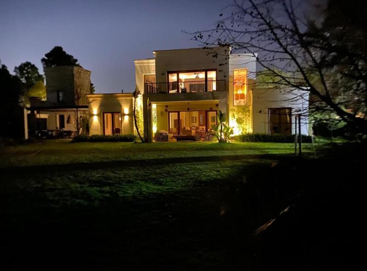 Casa con increíble vista al lago en venta y alquiler en Sant
