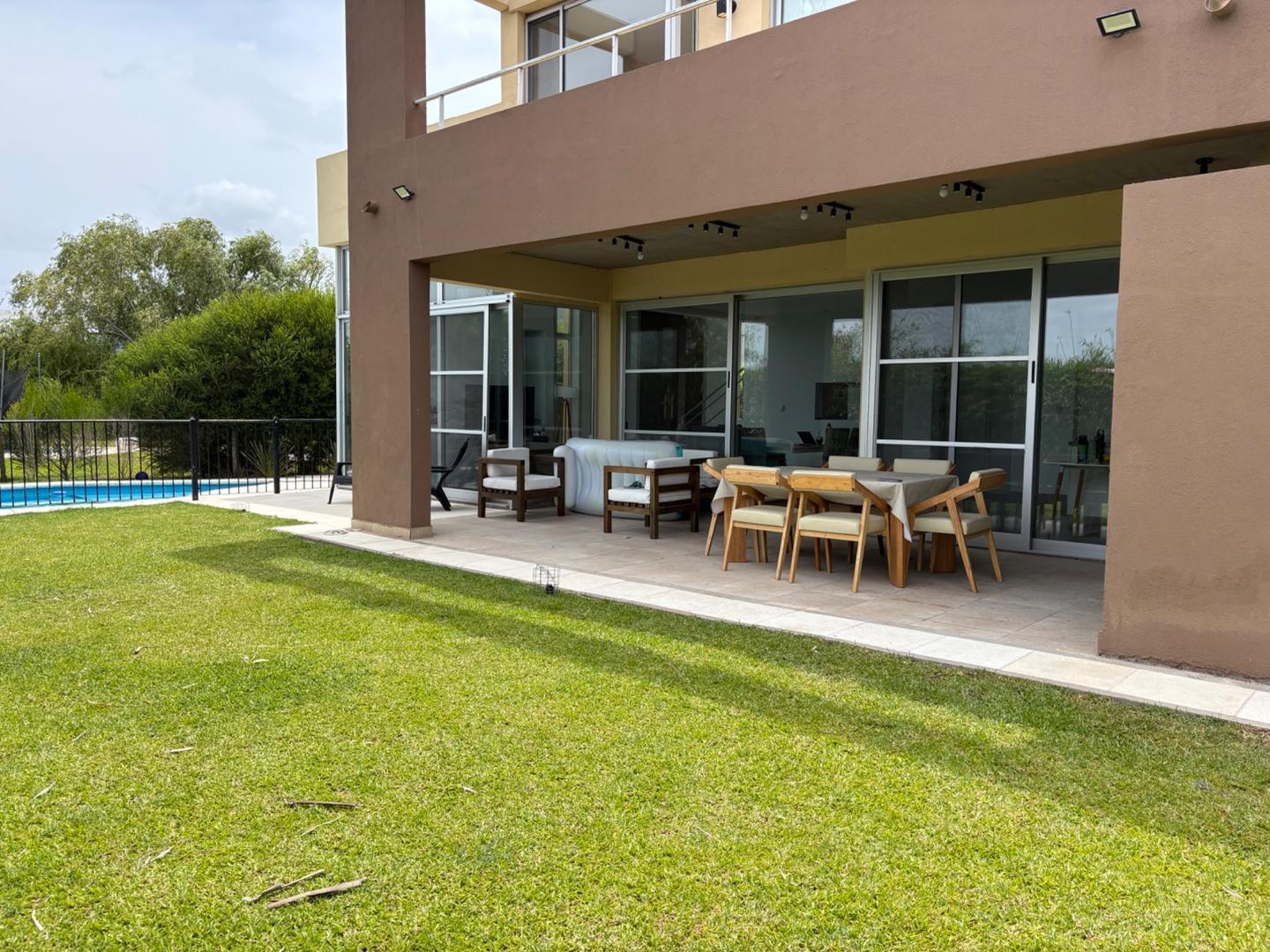 Foto de Casa moderna con linda vista al campo en alquiler en Alisos, imagen 5