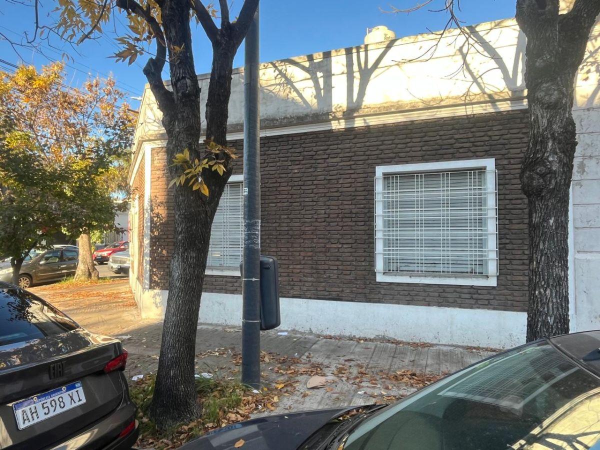 CASA EN VENTA 90 MTROS CON COCHERA Y TERRAZA