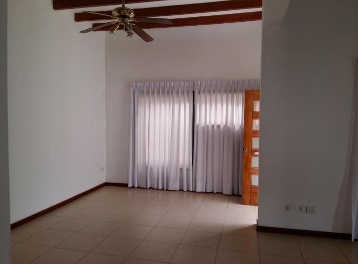 B° Furlotti - Casa en alquiler 3