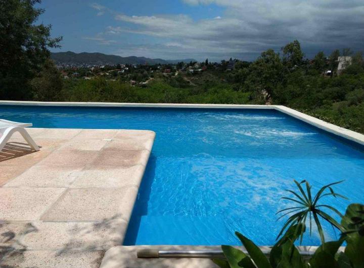 VENTA CASA + DEPARTAMENTO BARRIO VILLA DEL LAGO CARLOS PAZ 2