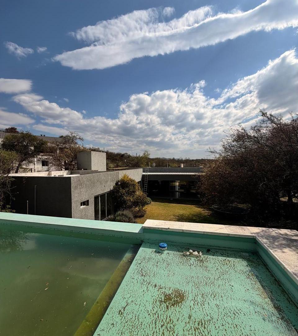 Foto de Propiedad en venta en barrio cerrado 4 hojas,Mendiolaza - Impecable con, imagen 2
