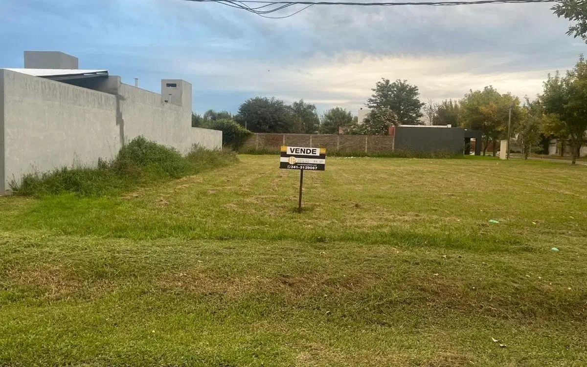 Terreno de 230 m2 en venta en Puerto General San Martín. La Pedrera 4
