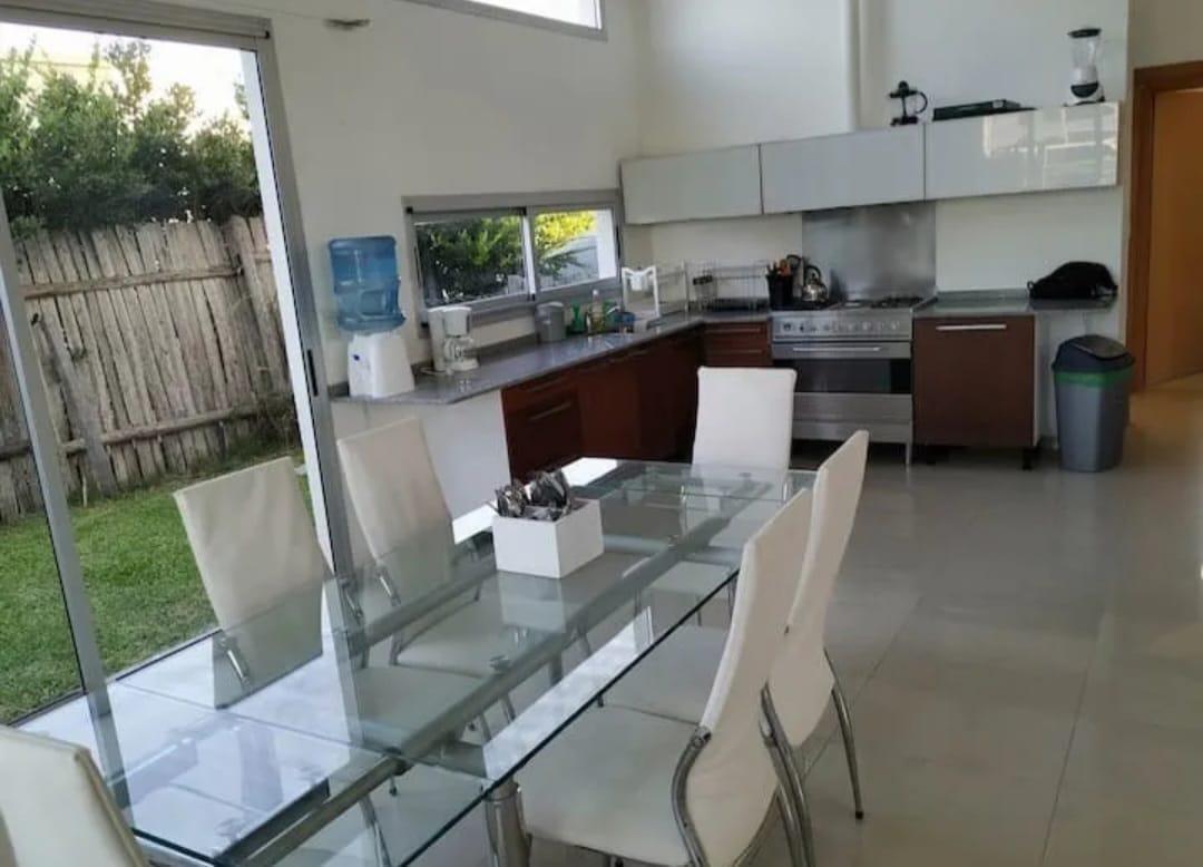 Casa en Venta en San Benito, Villanueva, Tigre 2